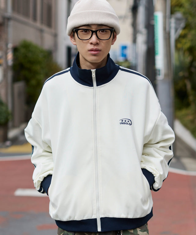 オフホワイト モデル：181cm L着用