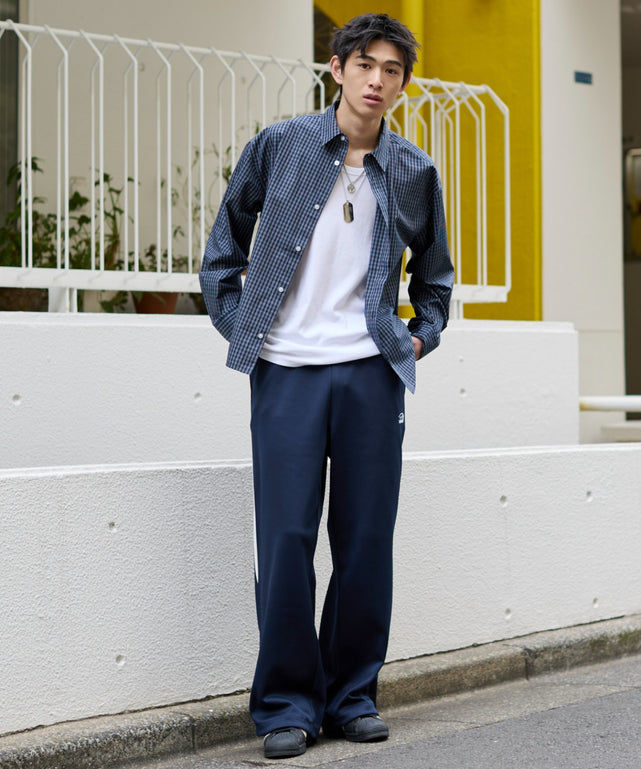 ネイビー モデル：181cm L着用