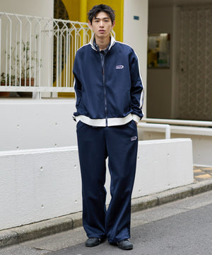 ネイビー モデル：181cm L着用ネイビー モデル：181cm L着用