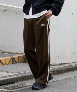 ブラウン モデル：181cm L着用