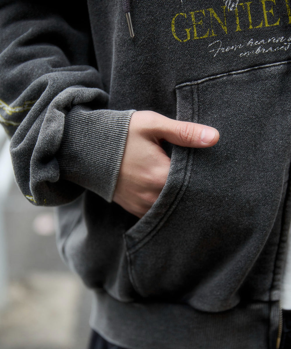 ブリーチグラフィックZIPパーカー