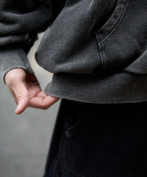 ブリーチグラフィックZIPパーカー