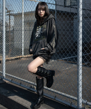 柄３　モデル：159cm M着用