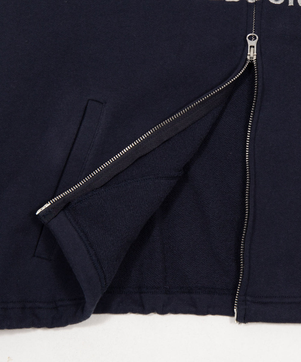 スタンドネックZIPパーカー