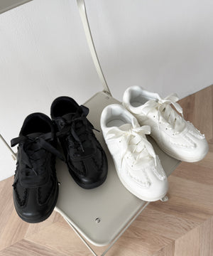 レースローカットスニーカー