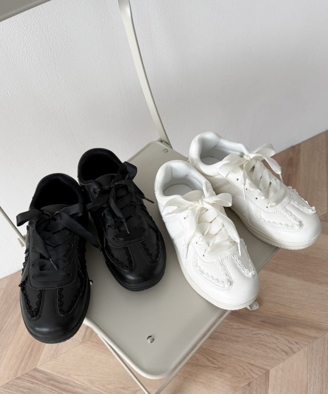 レースローカットスニーカー