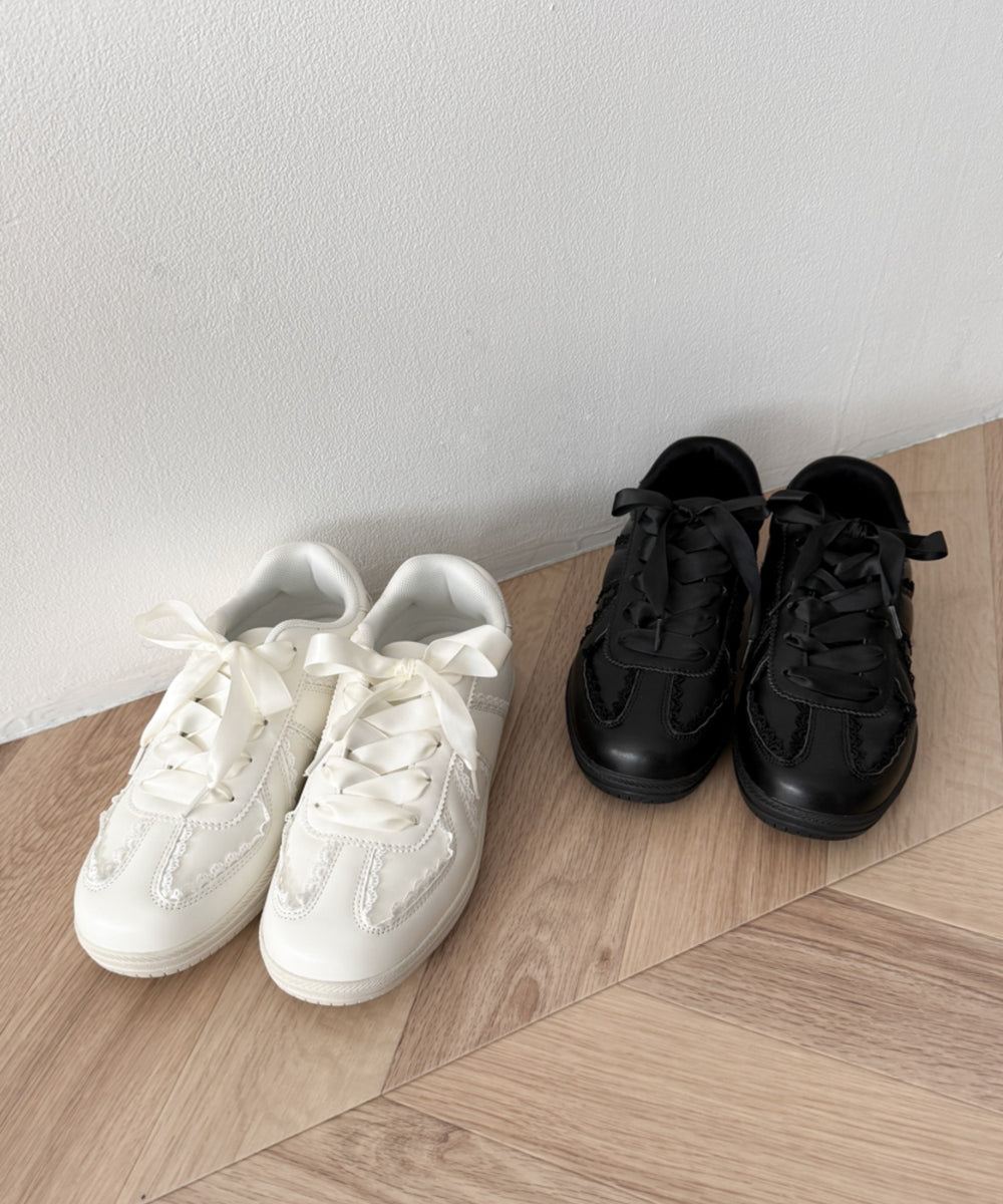 レースローカットスニーカー