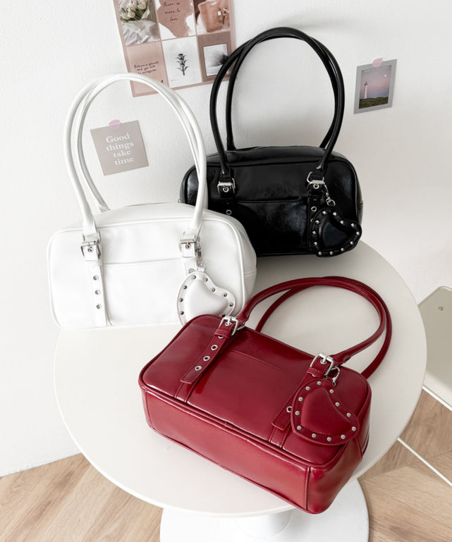 スタッズハートチャーム付きハトメボストン