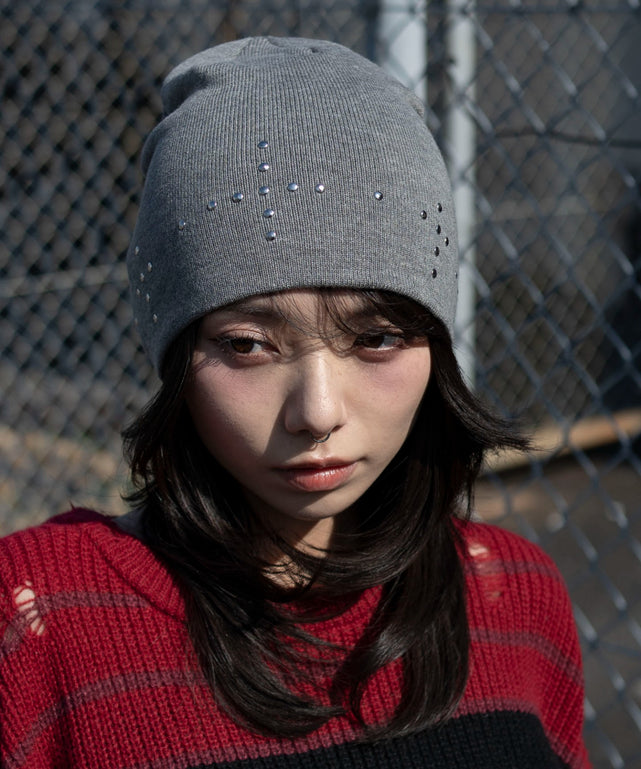 クロススタッズビーニー/グレー　モデル：159cm F着用