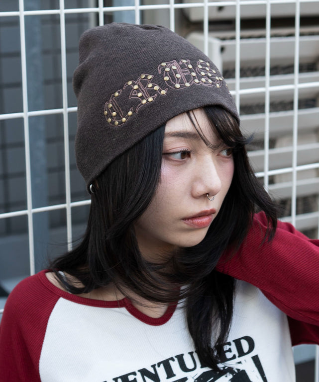 ロゴ刺繍スタッズビーニー/ブラウン