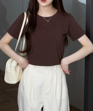 ブラウン　モデル：160cm M着用