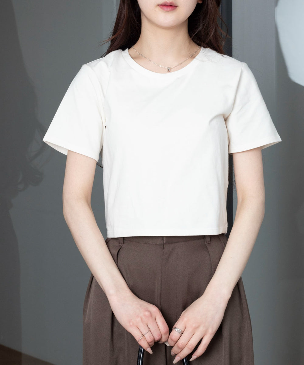 オフホワイト　モデル：160cm M着用