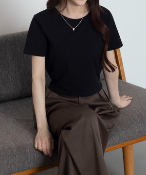 ブラック　モデル：160cm M着用