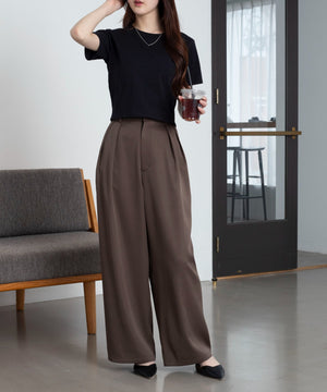 ブラック　モデル：160cm M着用