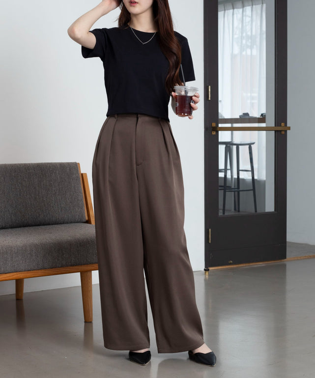 ブラック　モデル：160cm M着用