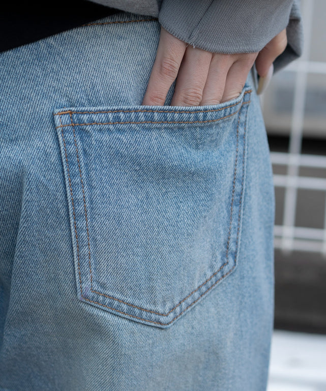 ダメージストレートデニムパンツ