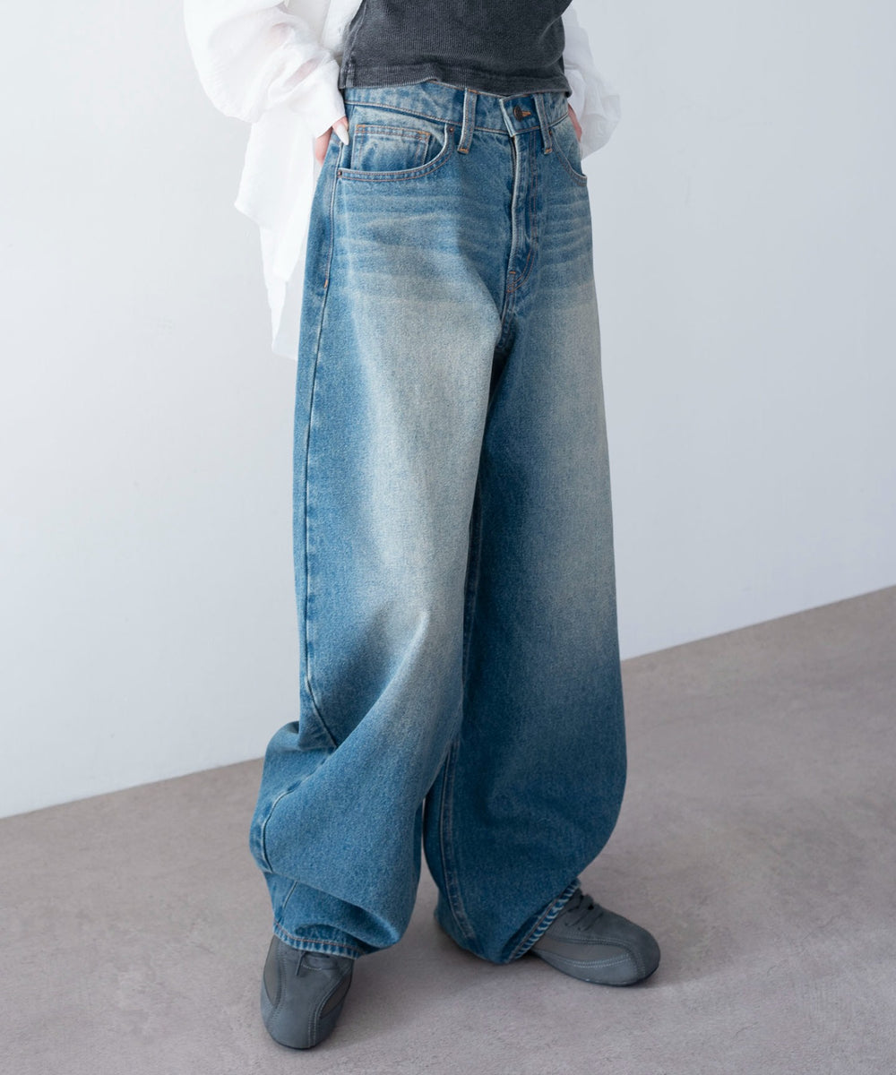 デニム中濃加工　モデル：159cm M着用