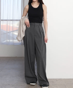 ブラック　モデル：160cm S着用