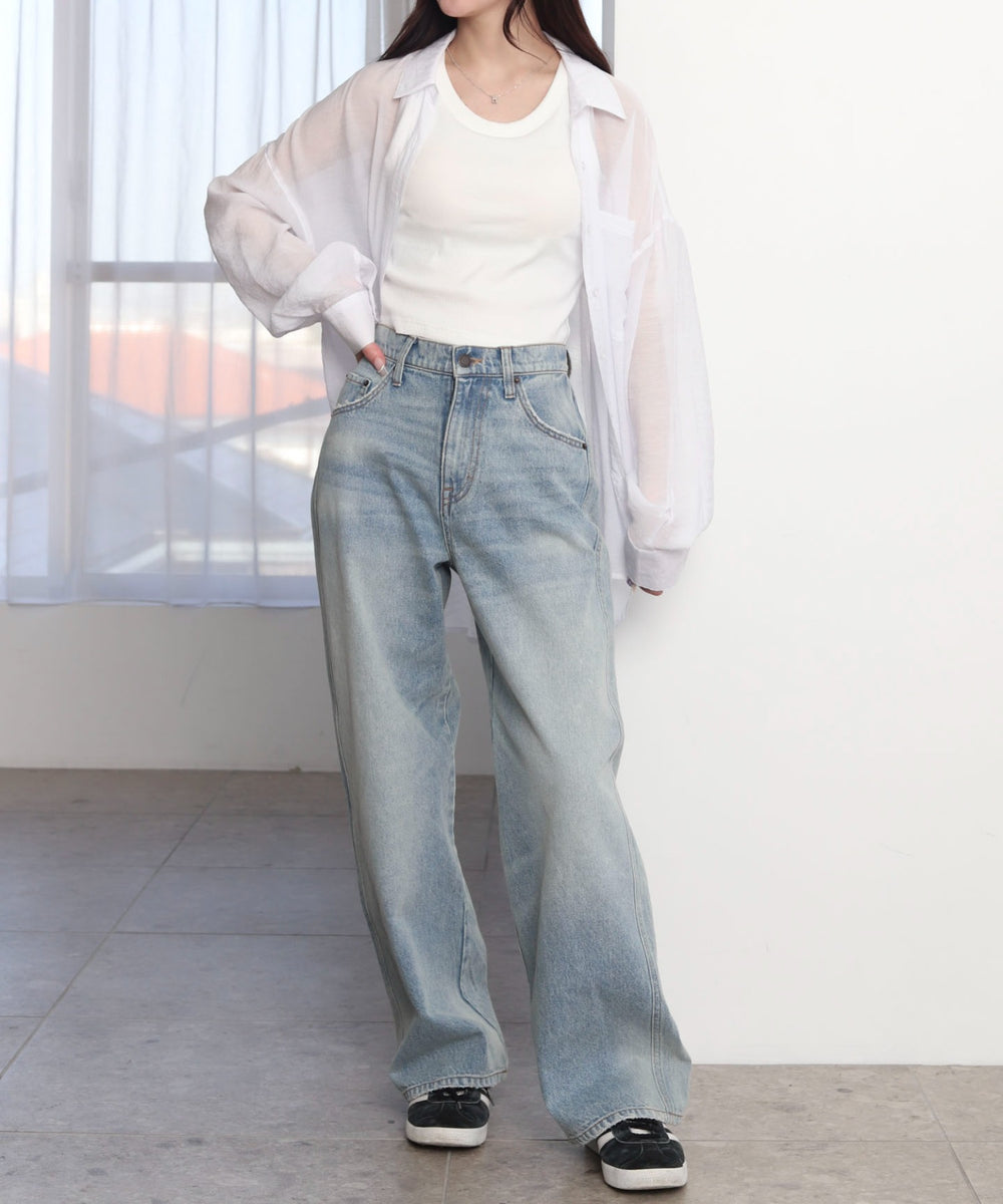 ホワイト　モデル：160cm S着用