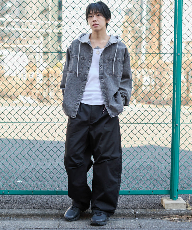 ブラック モデル：175cm L着用