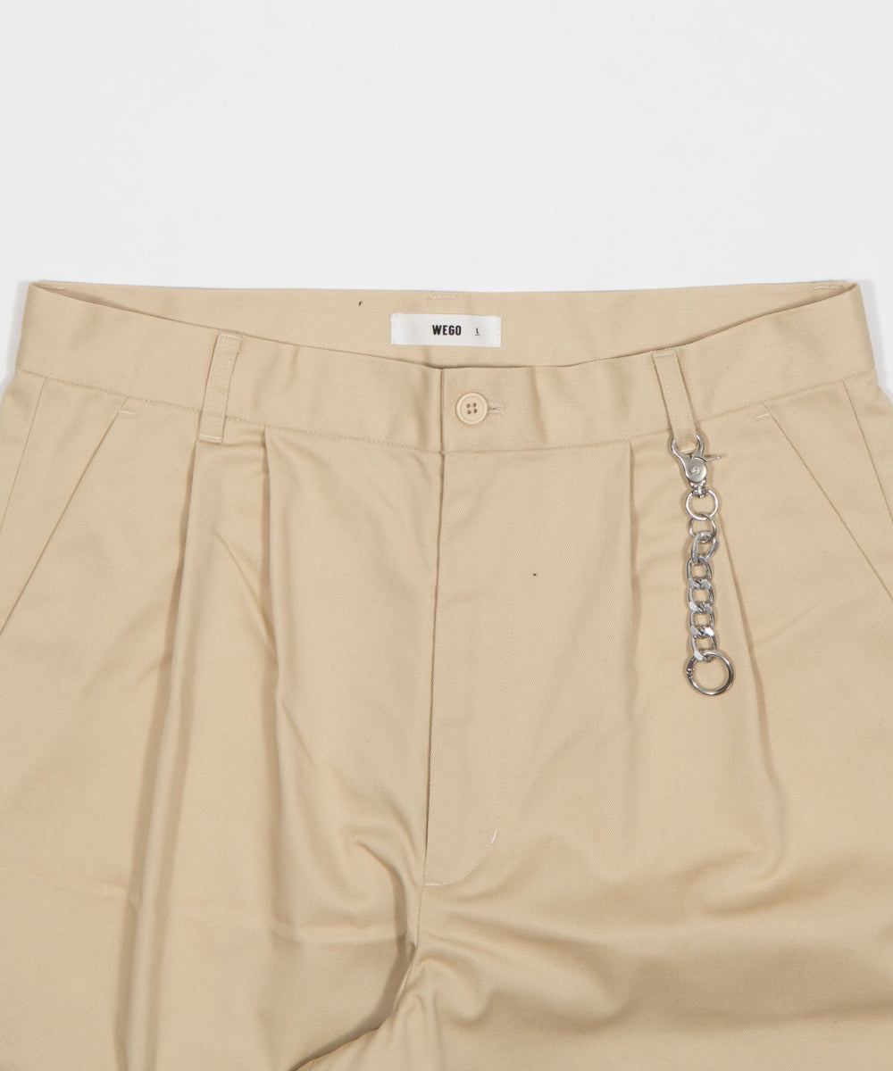 キーチャーム付きチノカーブパンツ