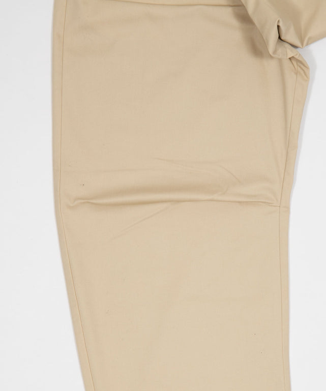 キーチャーム付きチノカーブパンツ