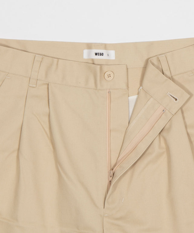 キーチャーム付きチノカーブパンツ