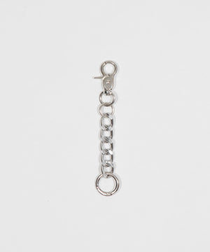 キーチャーム付きチノカーブパンツ