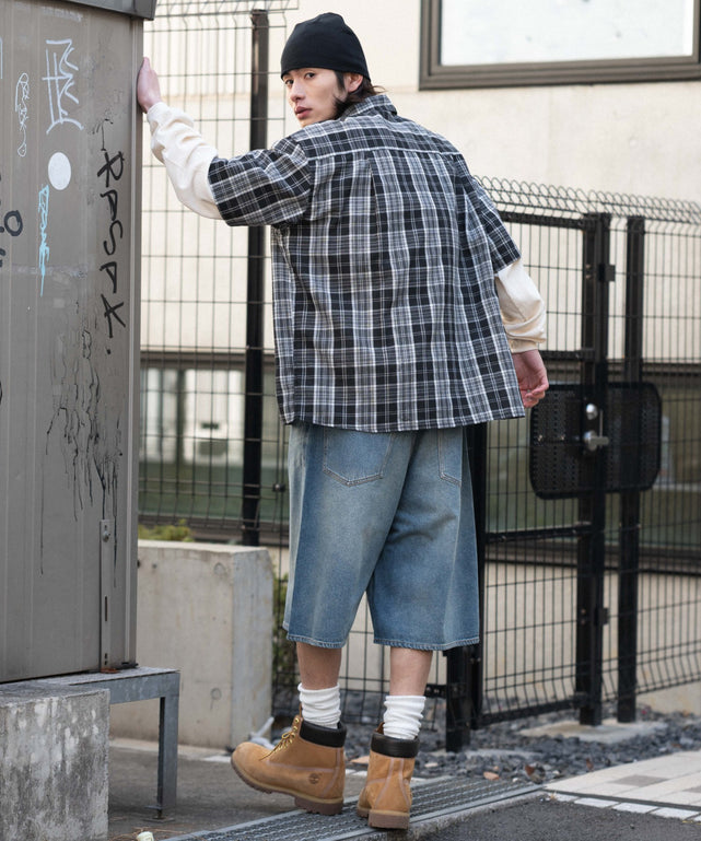 デニム中濃加工 モデル：182cm L着用