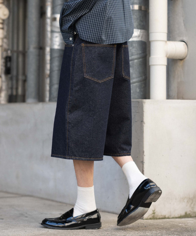 デニムインディゴ モデル：182cm L着用