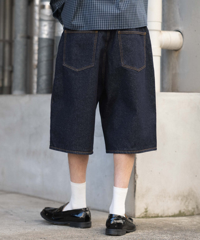 デニムインディゴ モデル：182cm L着用