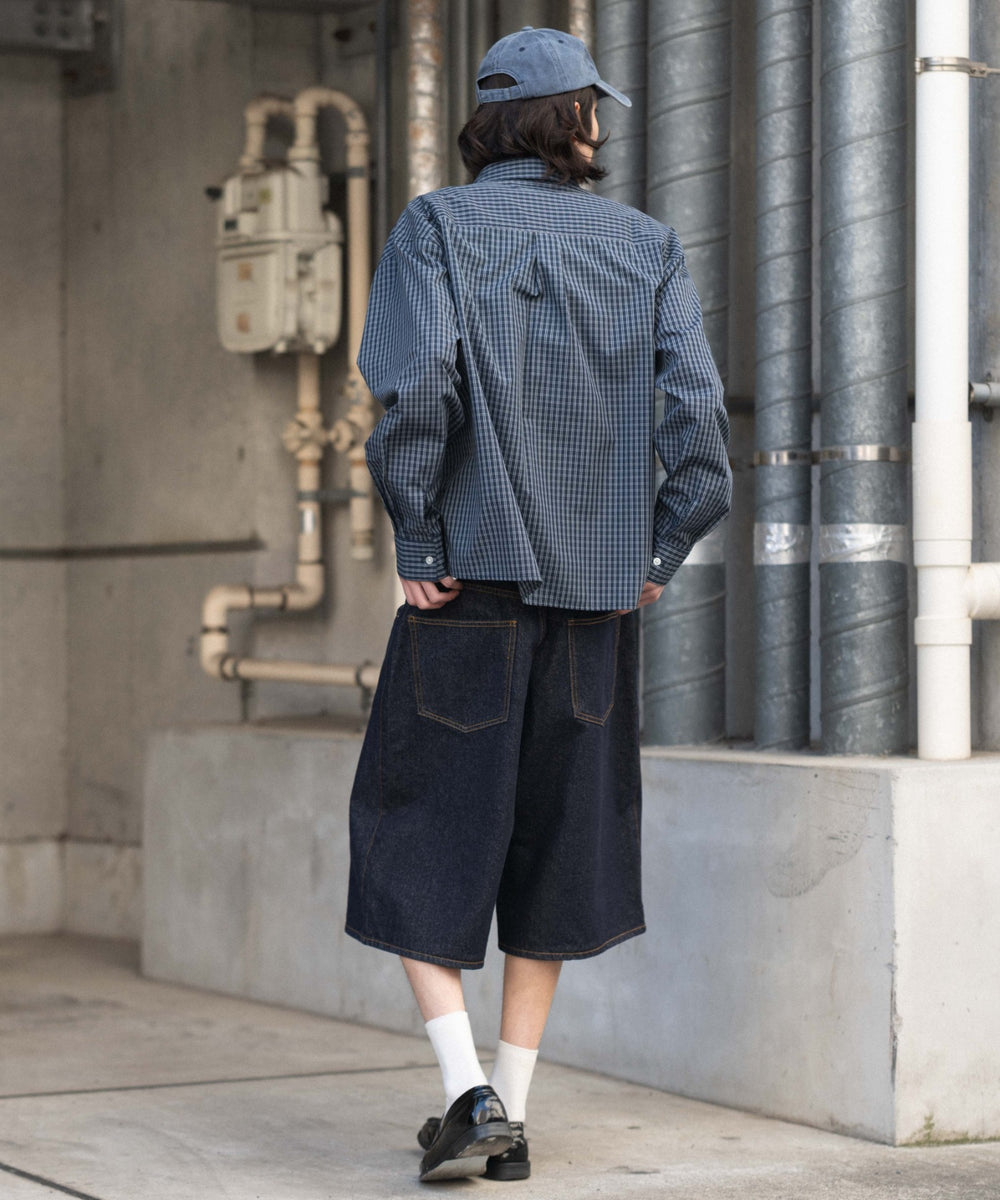 デニムインディゴ モデル：182cm L着用