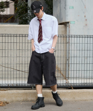 ブラックストライプ モデル：181cm L着用