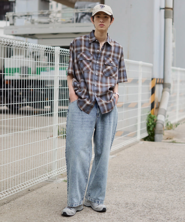 デニム淡加工 モデル：181cm L着用