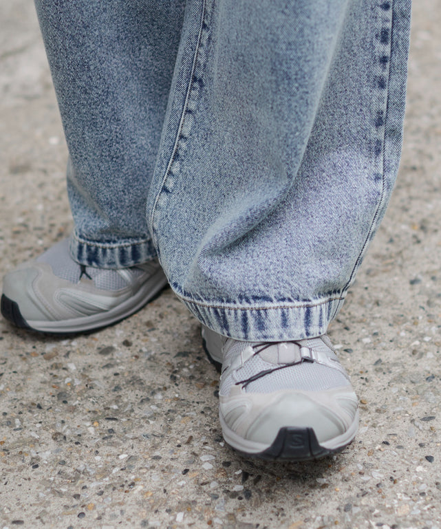 タックワイドストレートデニム