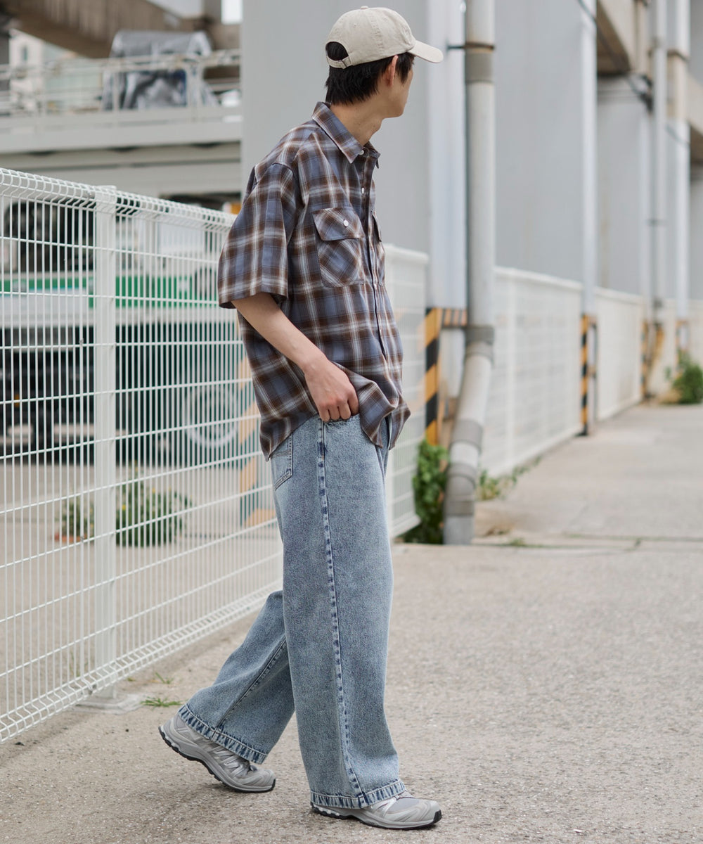 デニム淡加工 モデル：181cm L着用