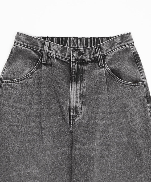 タックワイドストレートデニム