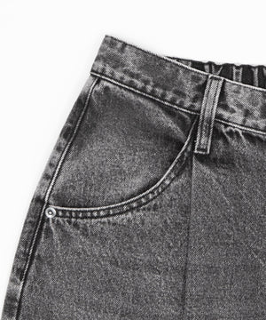 タックワイドストレートデニム