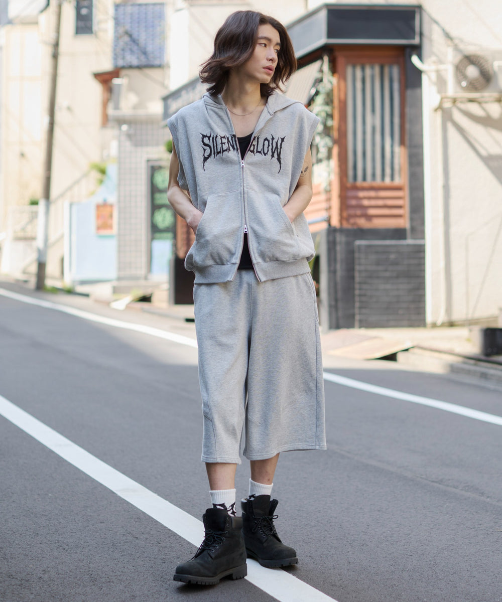 杢グレー モデル：182cm L着用