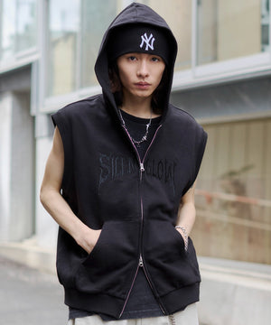 ブラック モデル：182cm L着用