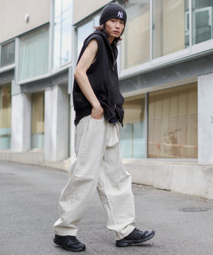 ブラック モデル：182cm L着用