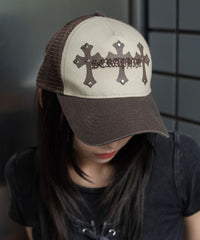 クロススタッズメッシュキャップ