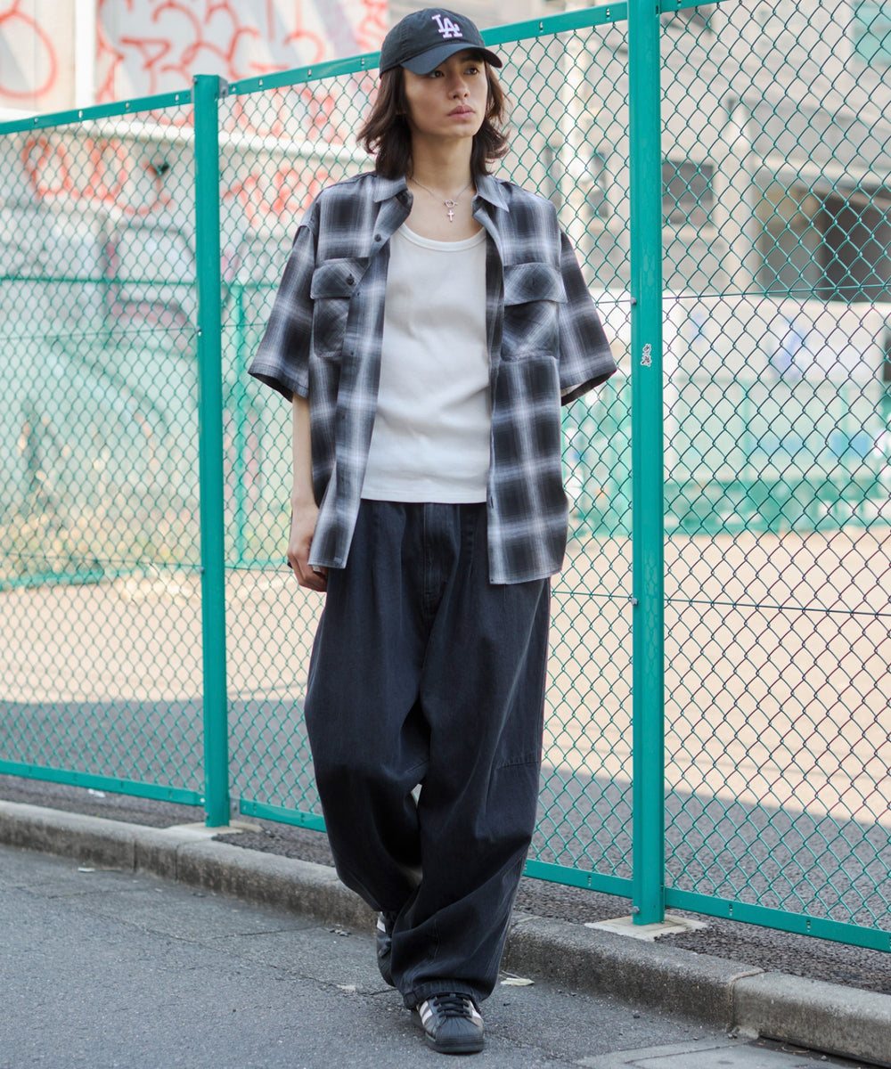 デニムブラックソノタ  モデル：182cm L着用