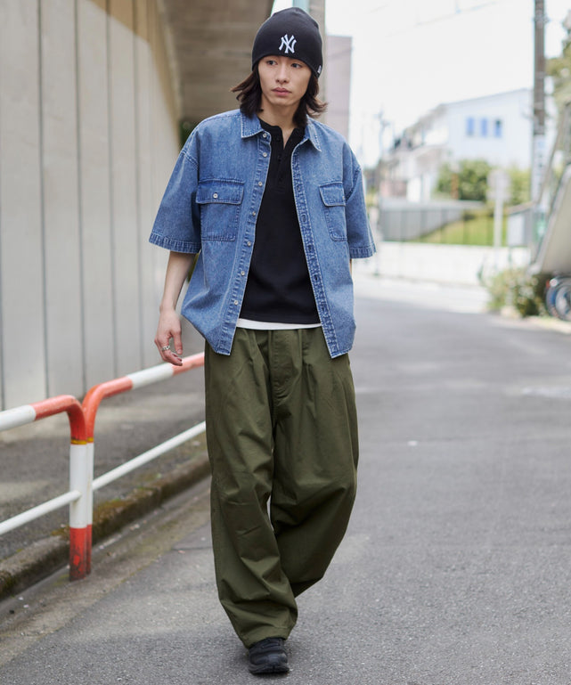 カーキ モデル：182cm L着用