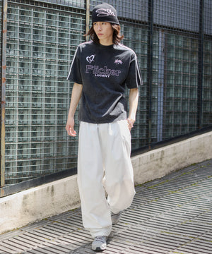 ホワイト モデル：182cm L着用