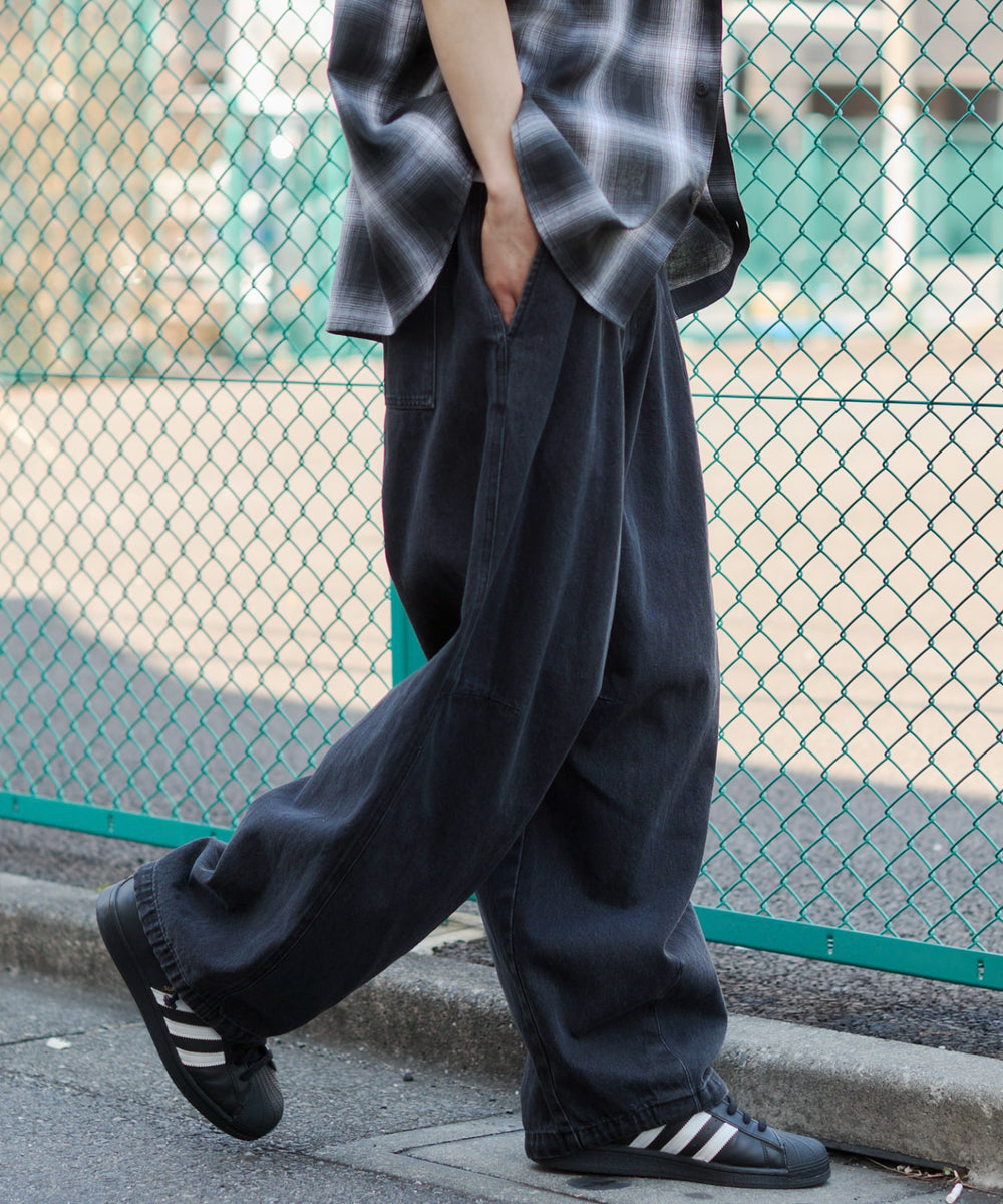 デニムブラックソノタ  モデル：182cm L着用