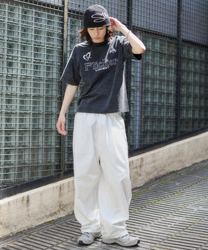 ホワイト モデル：182cm L着用