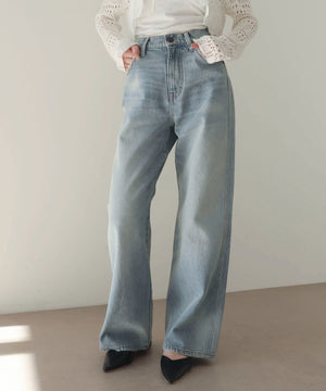 デニム淡加工 モデル：160cm M着用