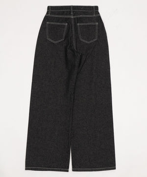 ストレートデニムパンツ