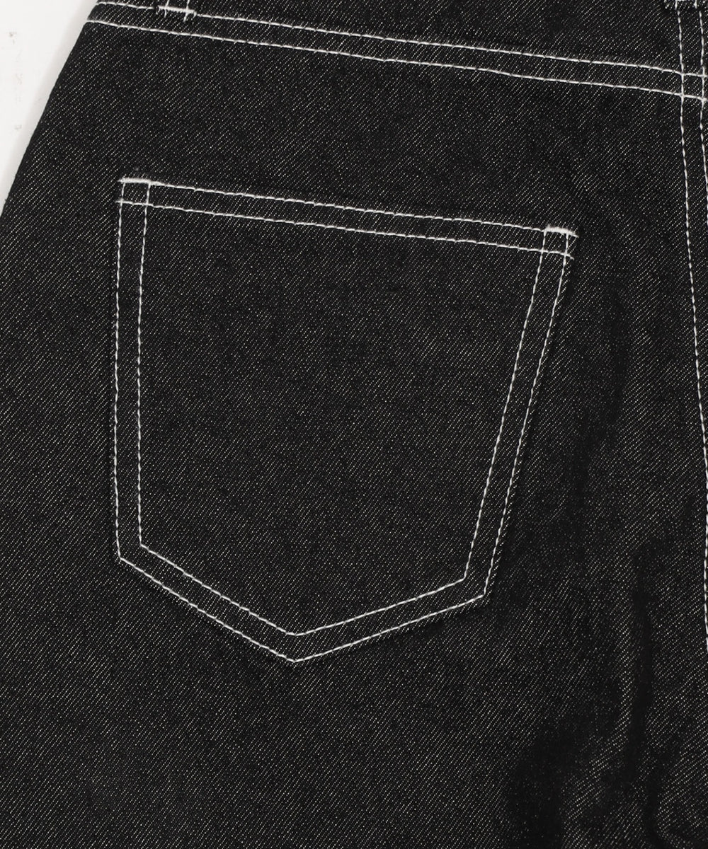 ストレートデニムパンツ